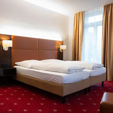 ホテル Pucci Baerengarten Stadthotel ラーベンスブルク